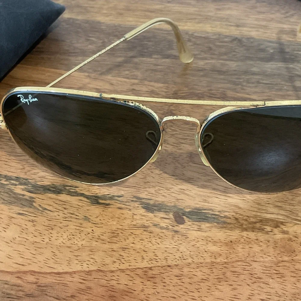 Vintage B&L Ray Ban USA Aviator  64-14 Gold Frame Sunglasses.